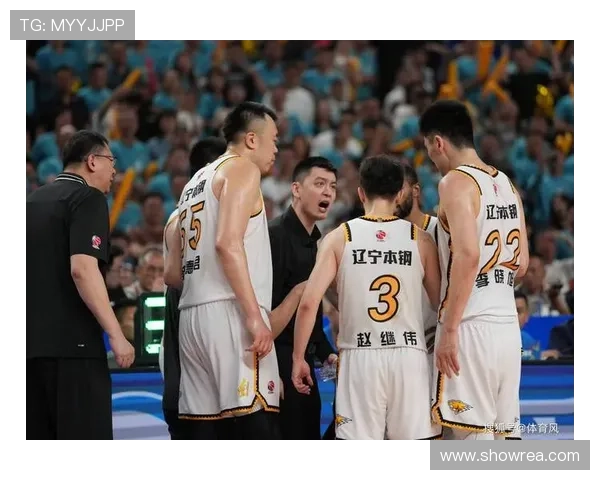 CBA赛场亲兄弟对决 火力全开不留情 兄弟情深依旧争锋相对