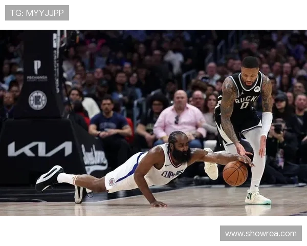 考辛斯直言快船已无希望哈登小卡球迷身份难掩球队困境 考辛斯直言快船已无希望哈登小卡球迷身份难掩球队困境